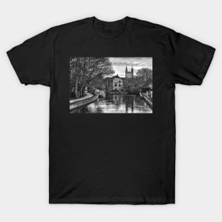 The River Kennet at Newbury T-Shirt